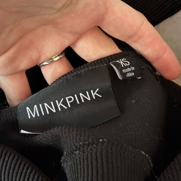 Minkpink | cross strap | stretch | sweetheart neck | strappy | black | crop | xs - Picture 9 of 11